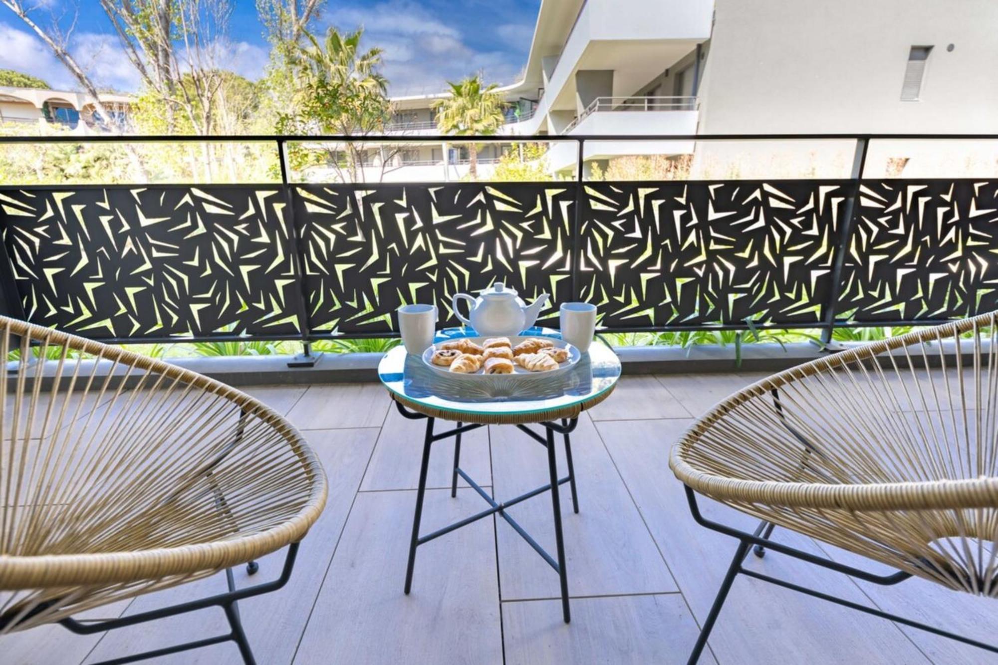 06Ah - Superb Waterfront T2 - Swimming Pool Lägenhet Villeneuve-Loubet Exteriör bild